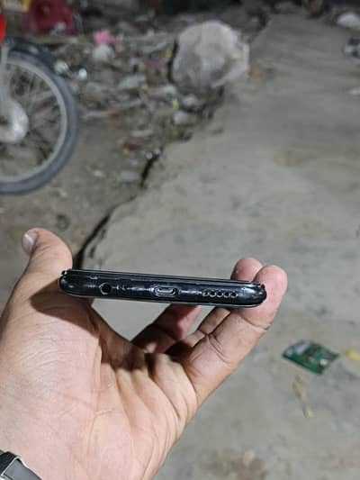 Infinix note 7. without box