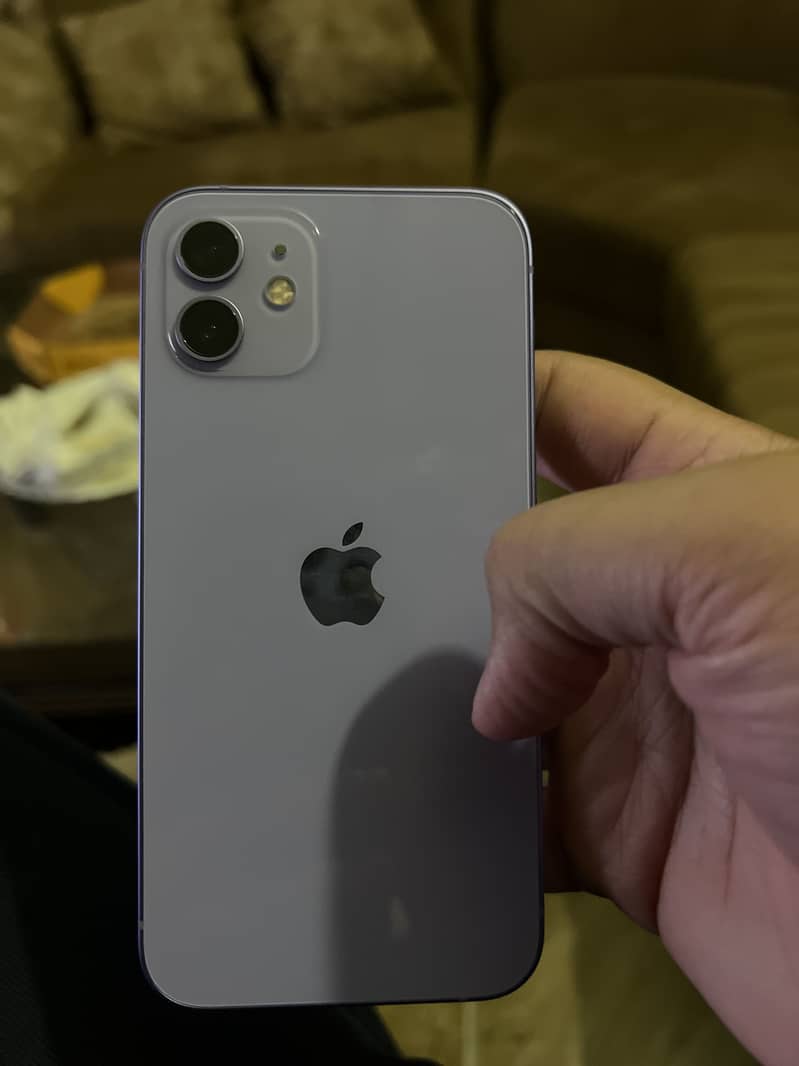 Apple iPhone 12 0