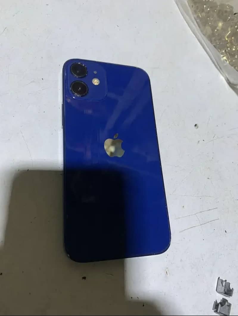 Apple iPhone 12 2