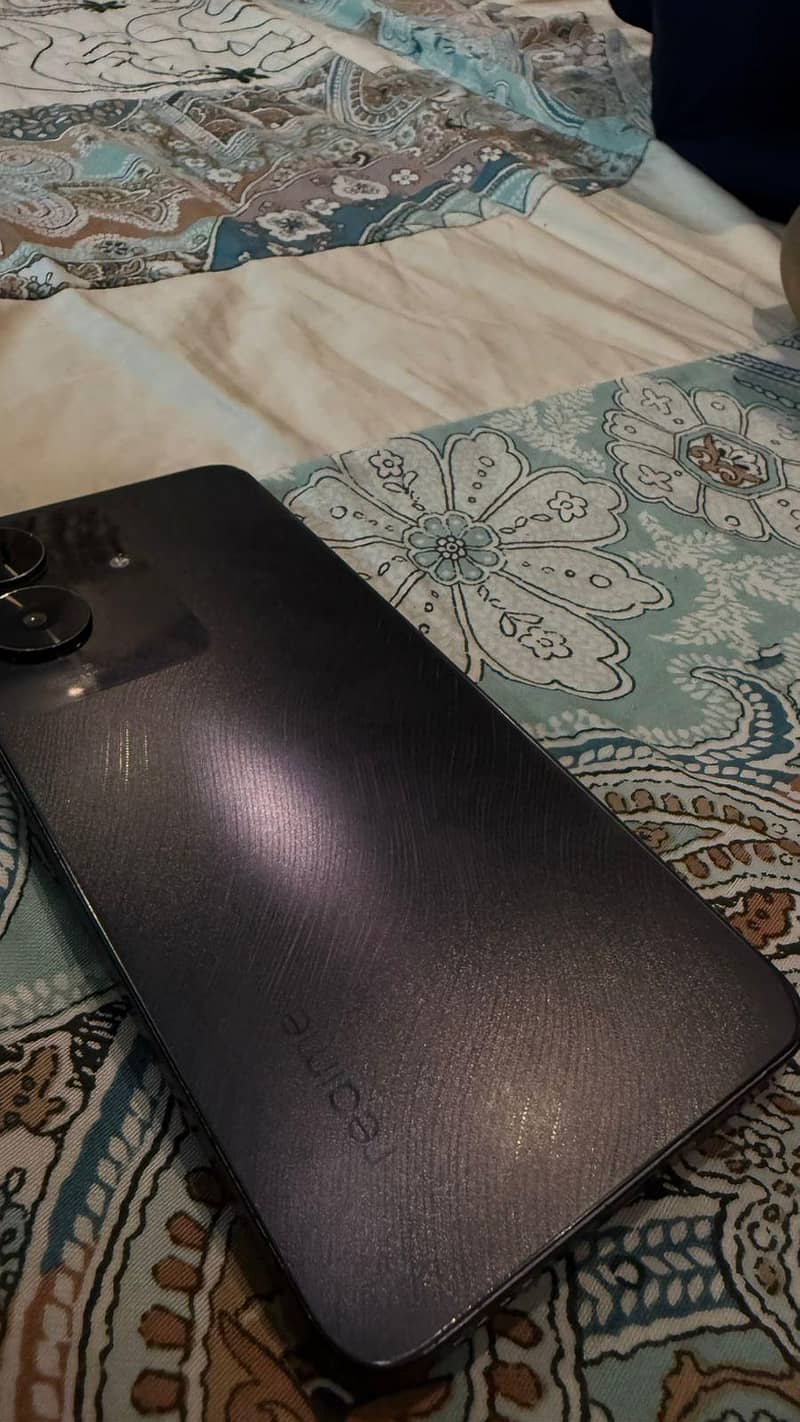 Realme Note 60 4