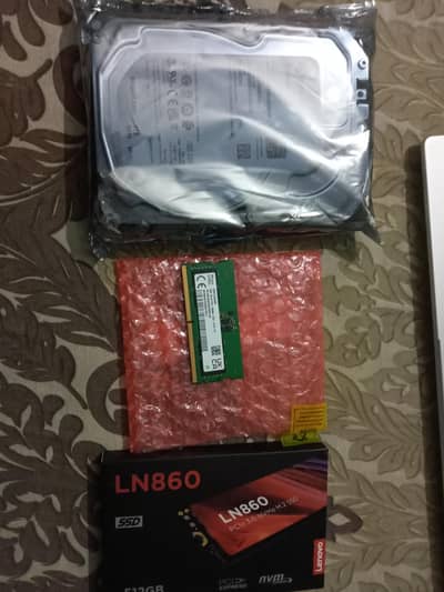 Seagate Skyhawk 8Tb, Lexar LN 860 512 SSD NVME, RAM DD5