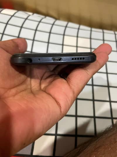 Tecno Spark 8C