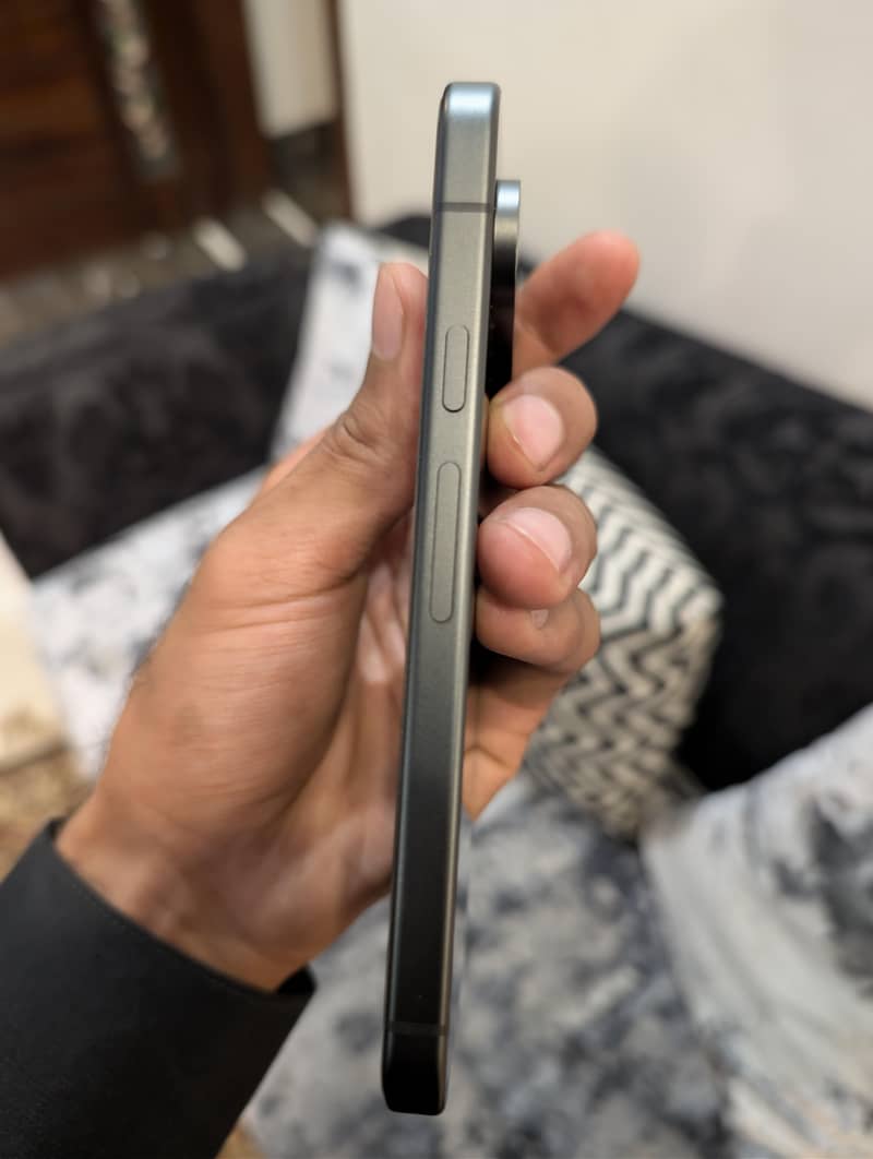 Google Pixel 9 3