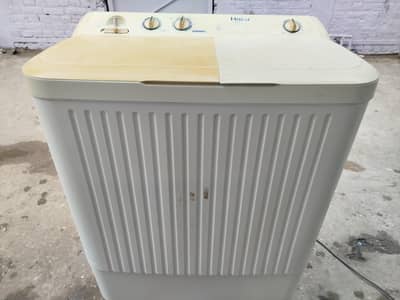Haier semi auto washing mashene