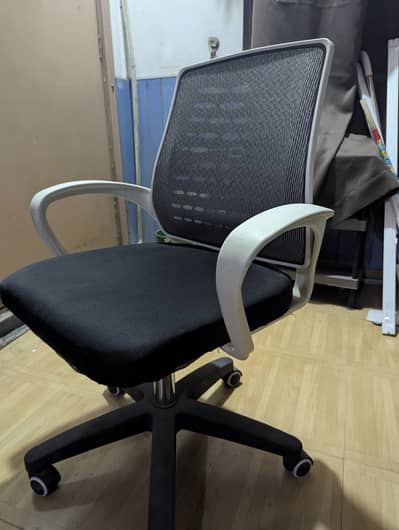 4 Computer Chairs available for sale