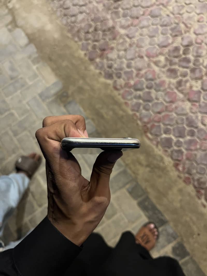 Apple iPhone X 10