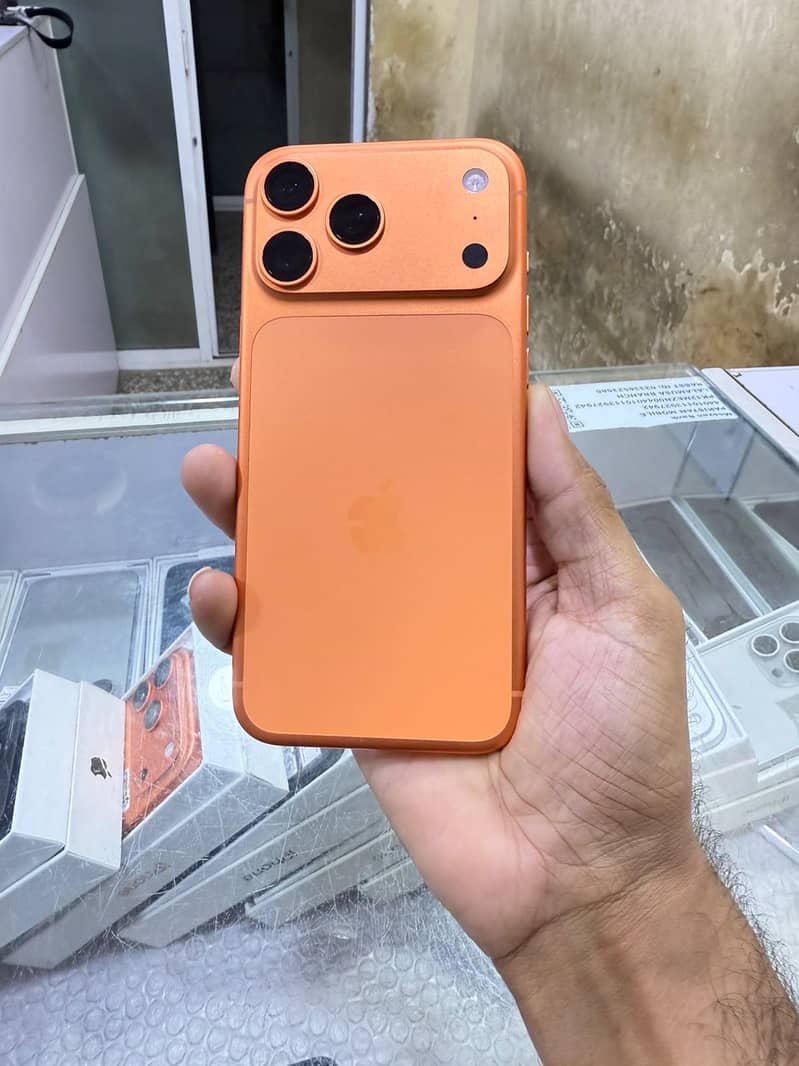 Apple iPhone 17 Pro Max 0
