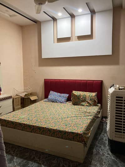 Separate Door Upper Portion Gated st T Chowk Shalimar(03277342171)