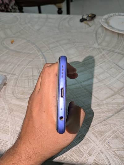 Vivo Y21