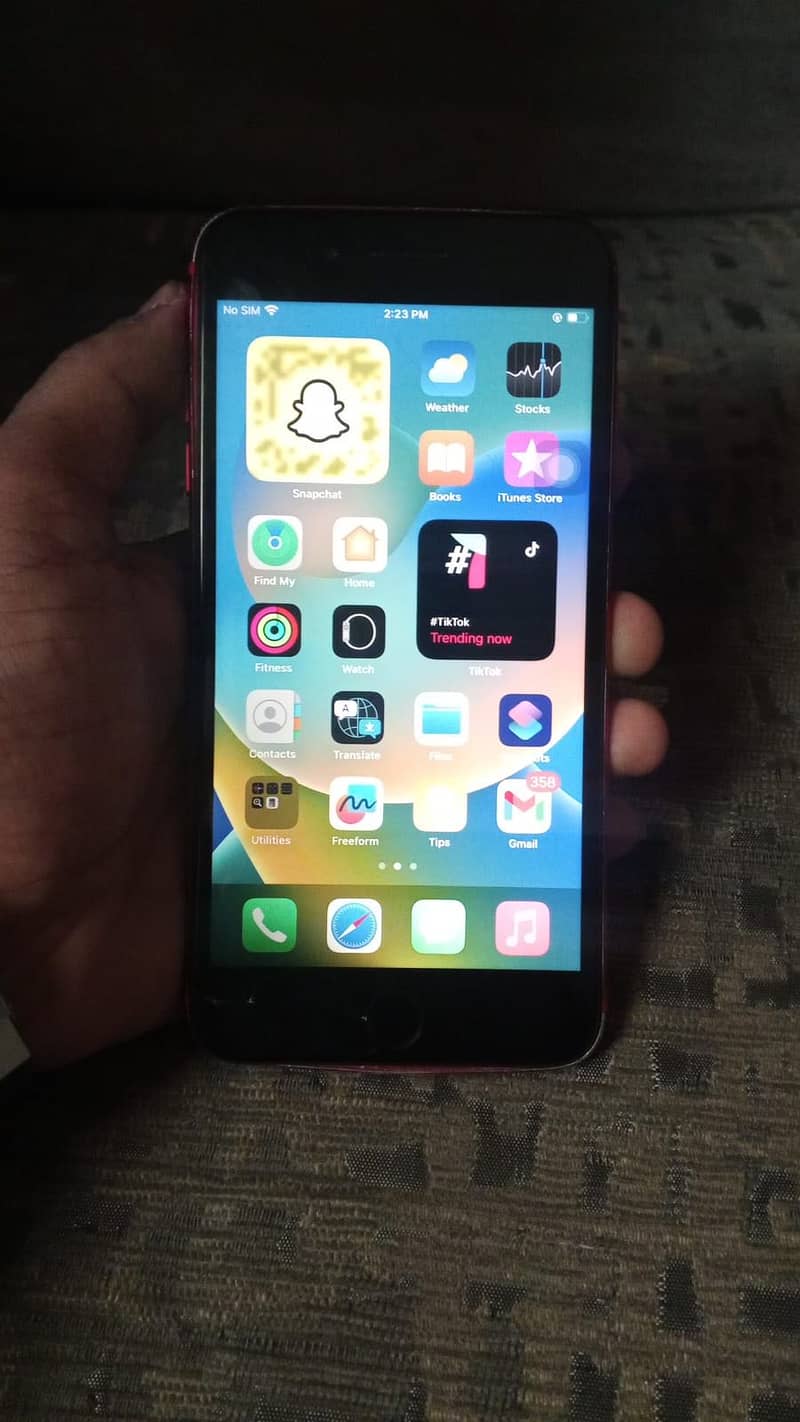 Apple iPhone 8 Plus 3