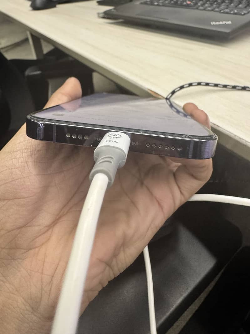 Iphone 14 pro max 6