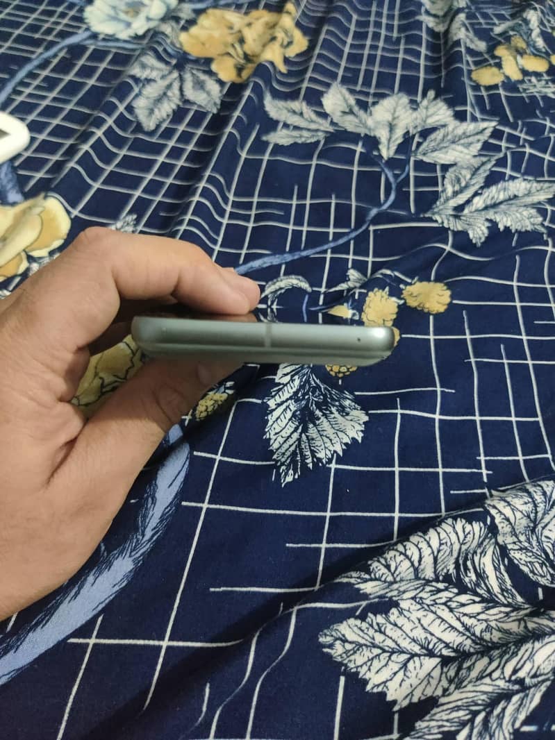 Google Pixel 8 1