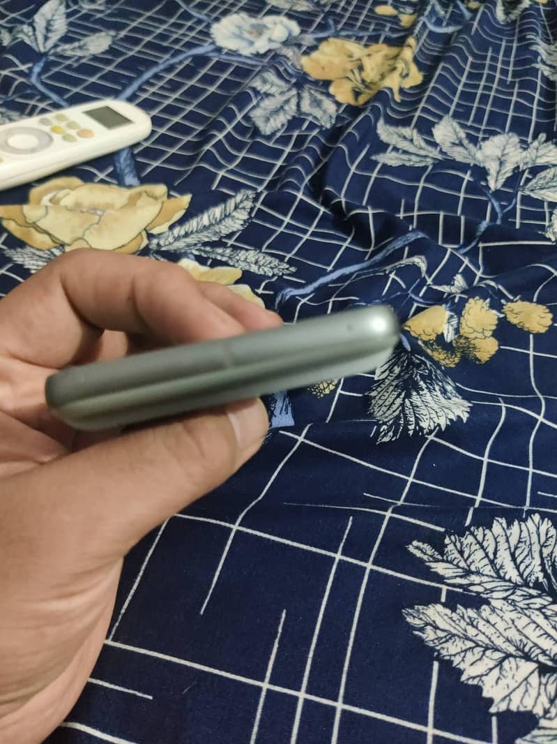 Google Pixel 8 2