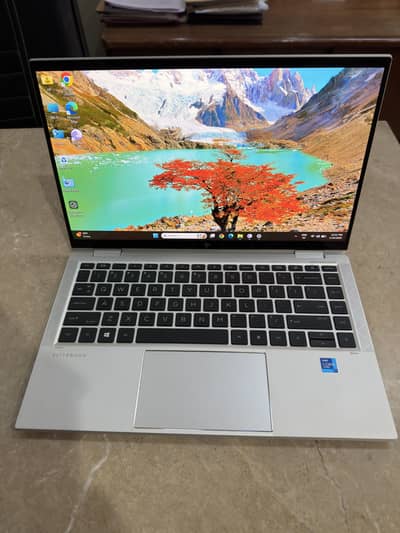 HP 1040 G8 i7 11th Generation 1185G7 @ 3.00GHz 16GB 512 SSD