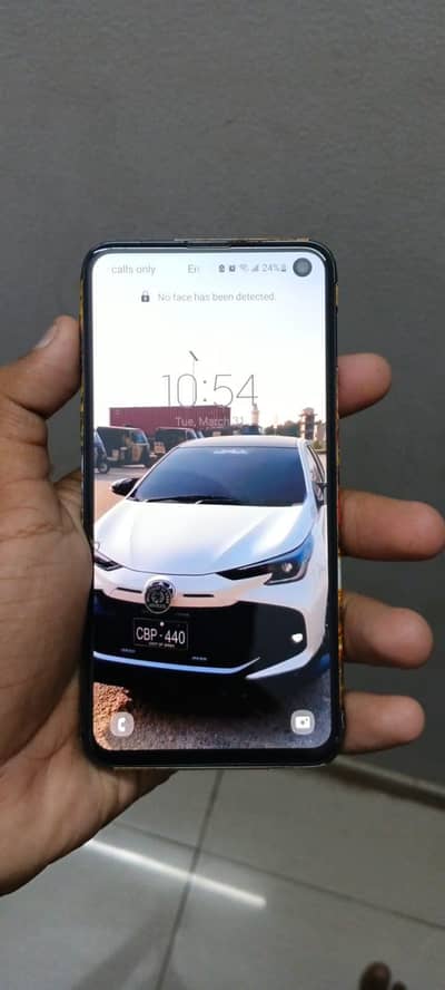 Samsung Mobile S10e