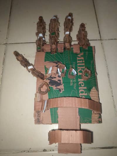 mechanical cardboard hand for fun or wirh retractable fingers