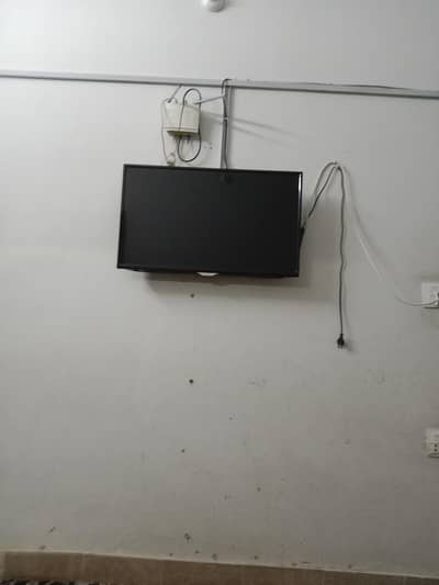 led and internet device