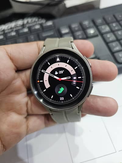 Samsung Galaxy watch 5 pro