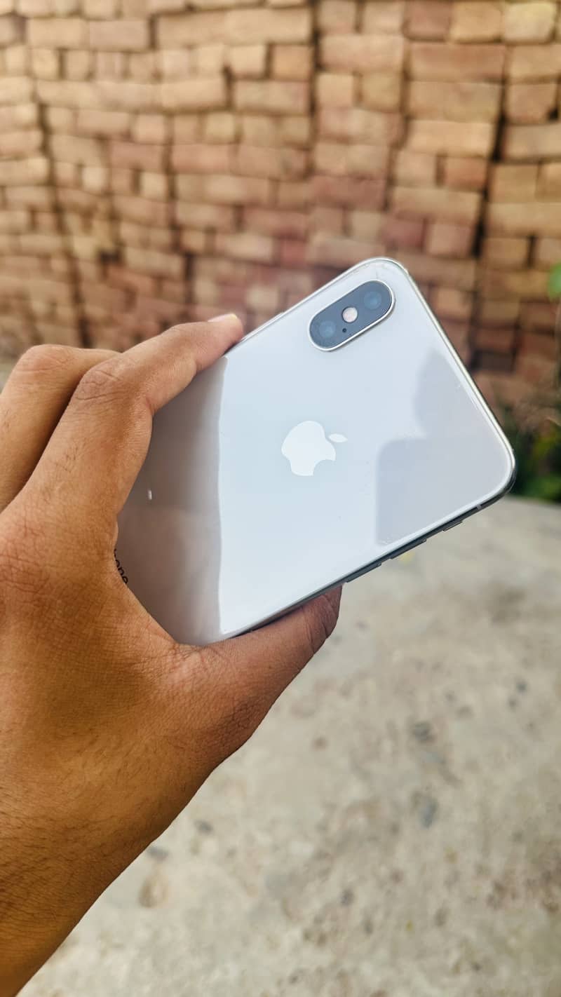 Apple iPhone X 1