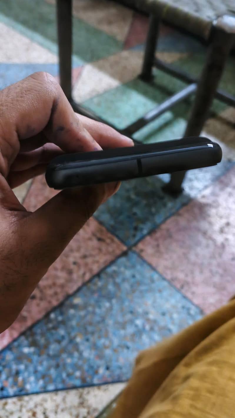 Google Pixel 8 2