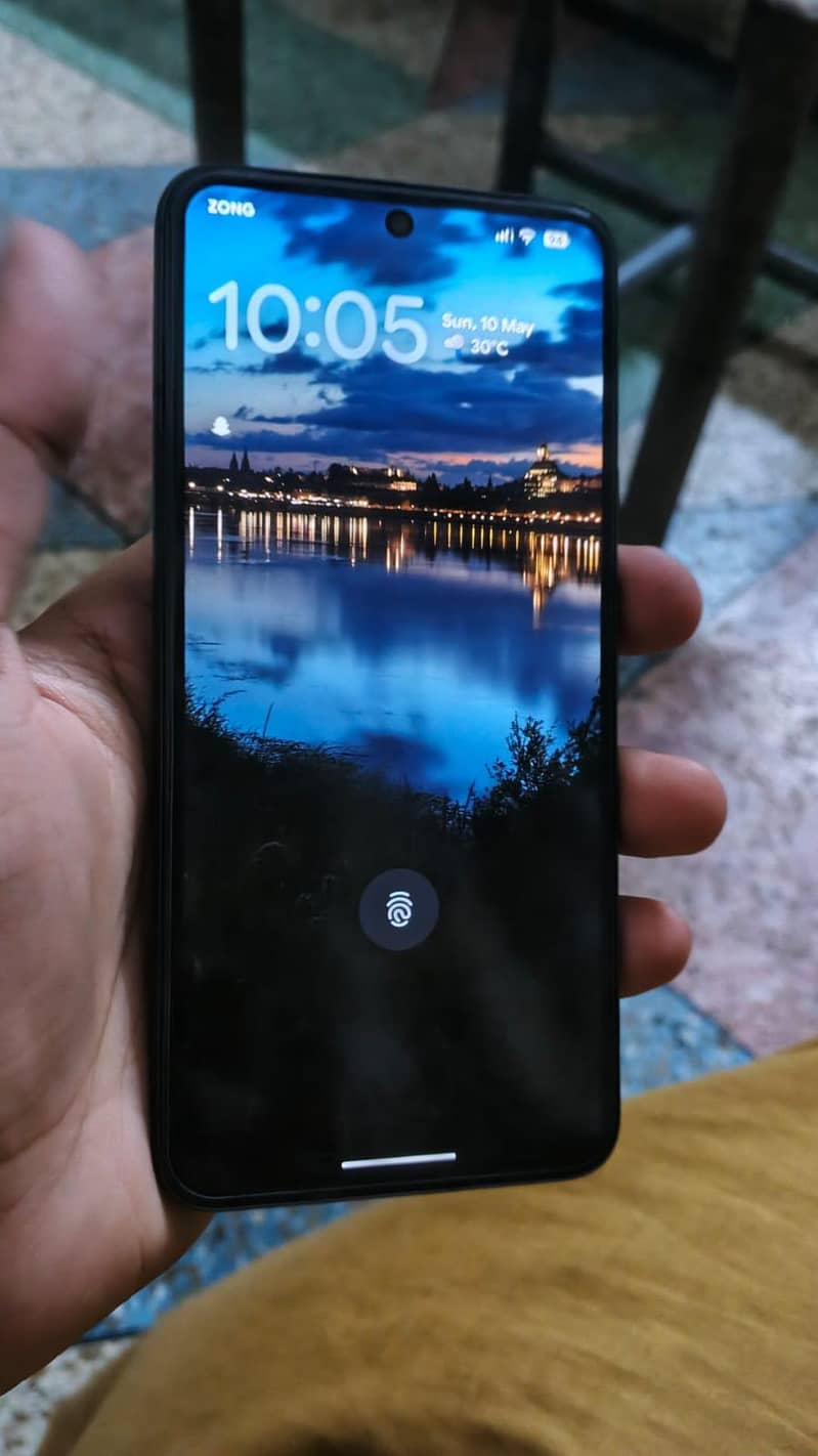 Google Pixel 8 6