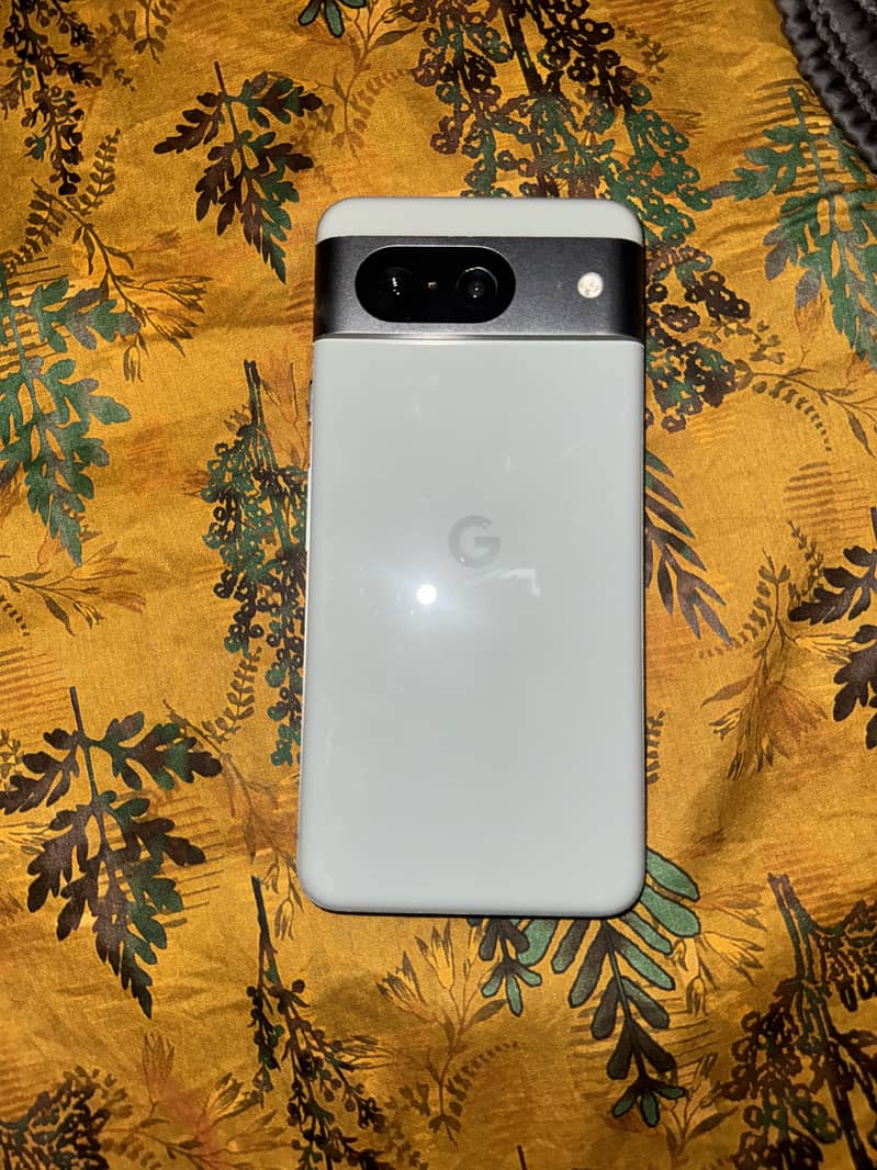 Google Pixel 8 5