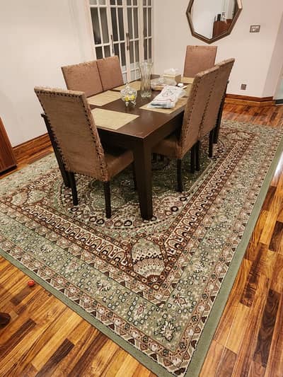 large lounge carpet