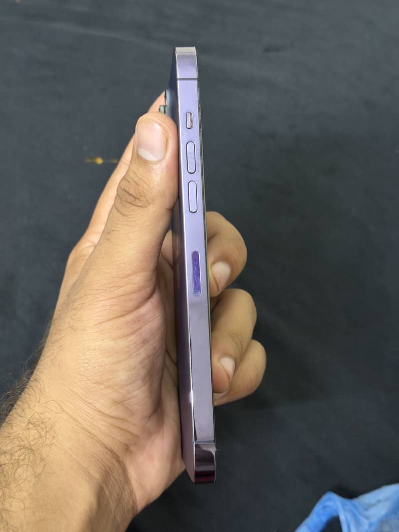 iPhone 14 Pro Max 2