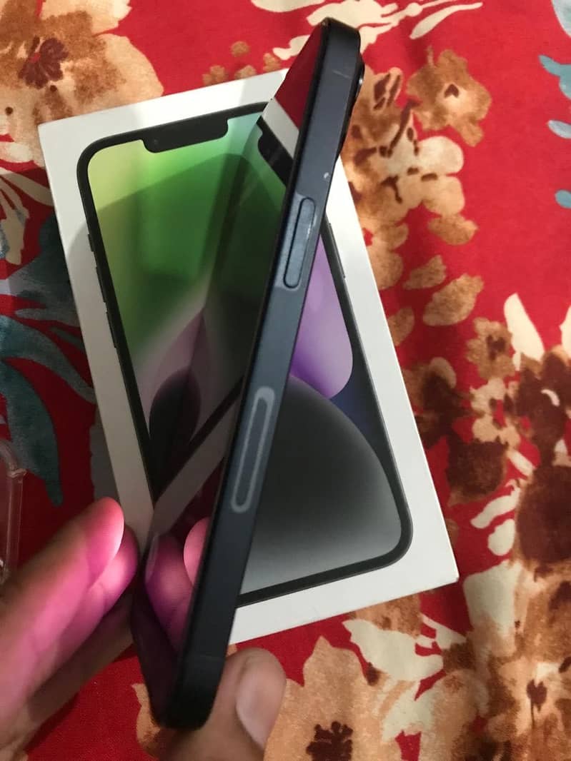 Apple iPhone 14 3