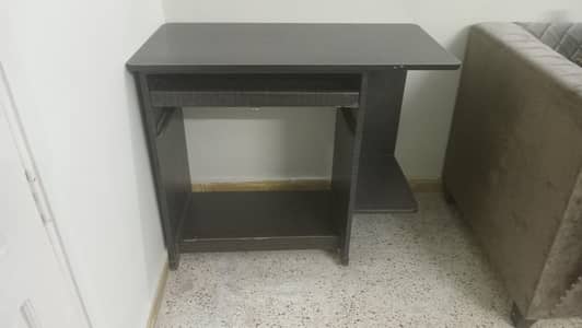 computer table for sale in reasonable price