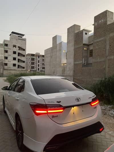 Toyota Altis Grande 2019