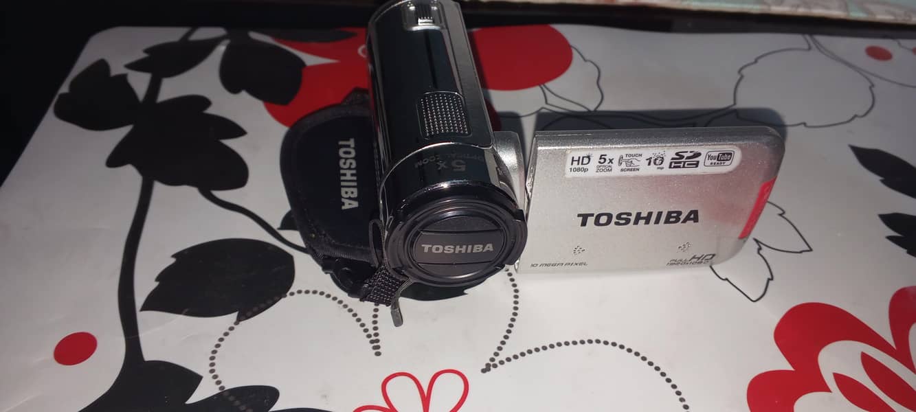 toshiba-camileo-h30-video-cameras-1115900811