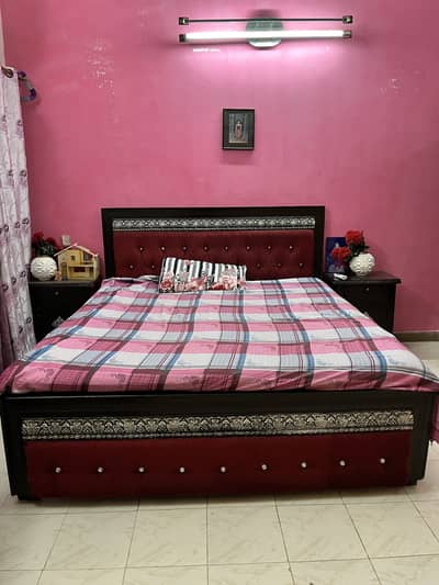beautiful Bed set for sale