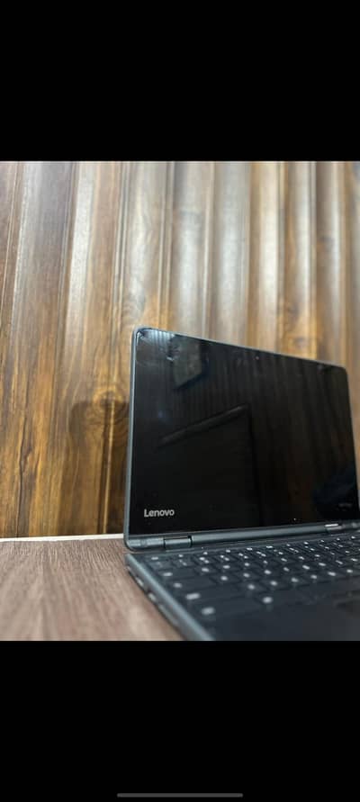 Lenonvo Y23 yoga