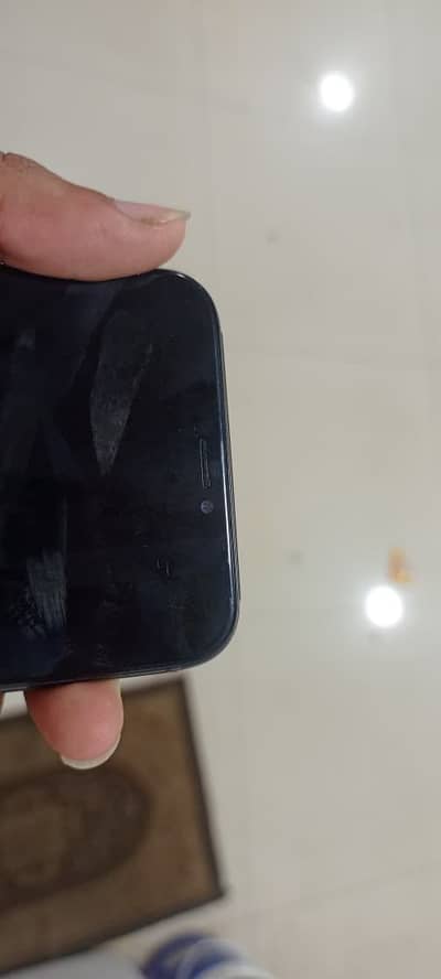 EXCHANGE POSSIBLE WITH IPHONE 11