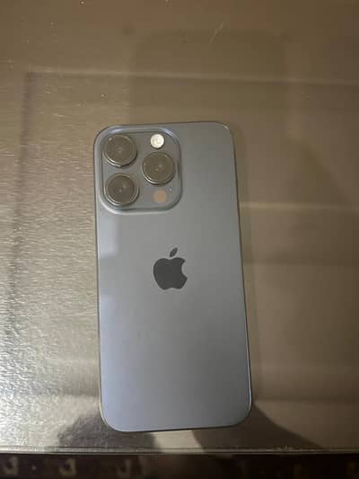 Apple iPhone 15 Pro jv blue