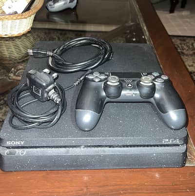 PS4 Slim used