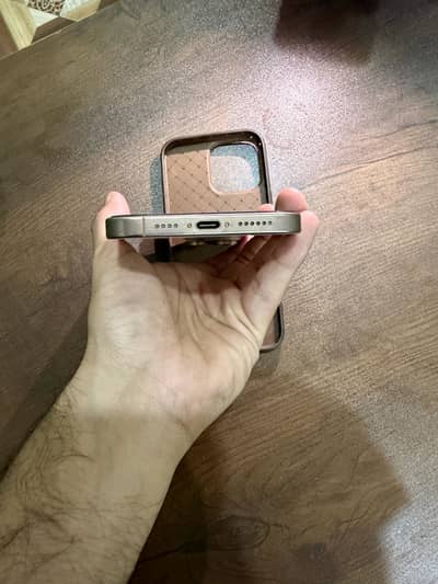 Apple iPhone 16 Pro Max