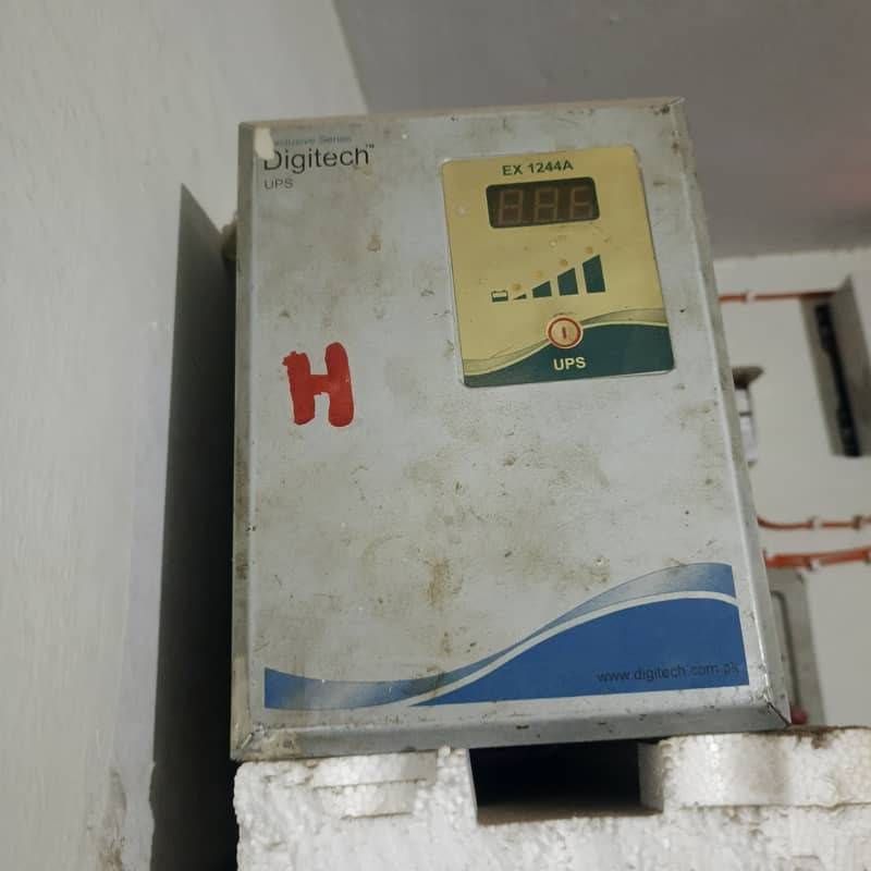 Digitech ups 1