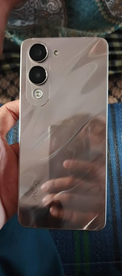 Vivo Y04 with box and charger