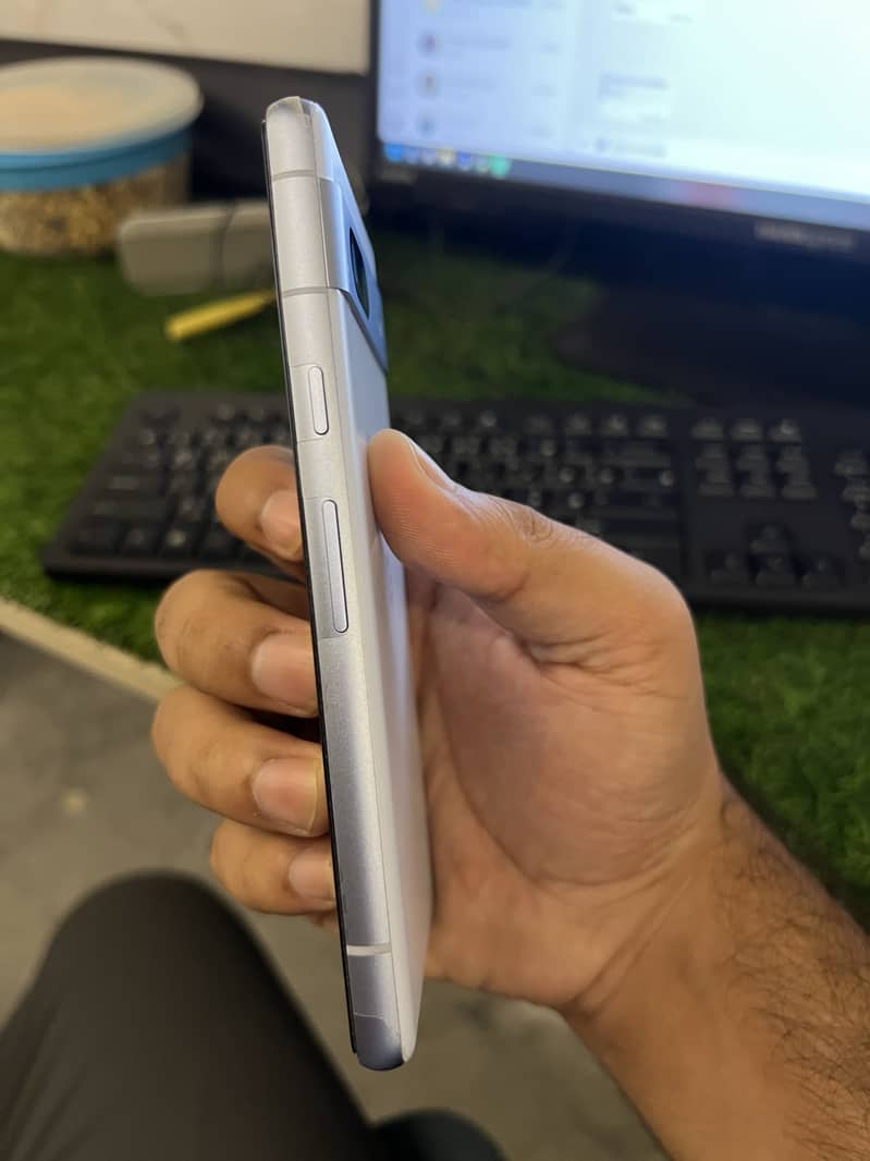 Google Pixel 7a 3