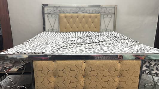 Beautiful bed for sale condition 10/10