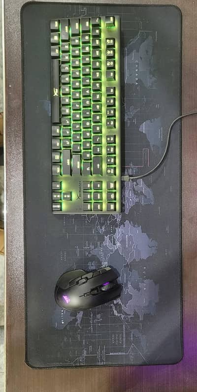 HyperX 60% gaming keyboard and headphone