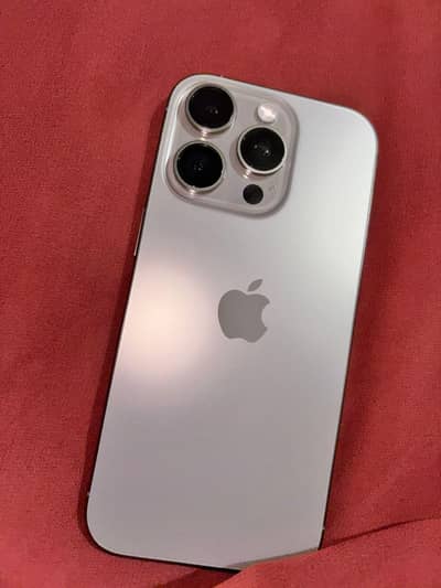 Apple iPhone 16 Pro