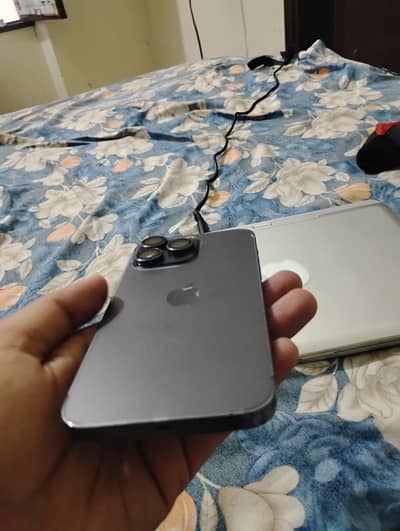 Iphone 14 pro max 128gb  jv waterpack exchange possible