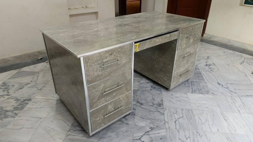 Office Table 0