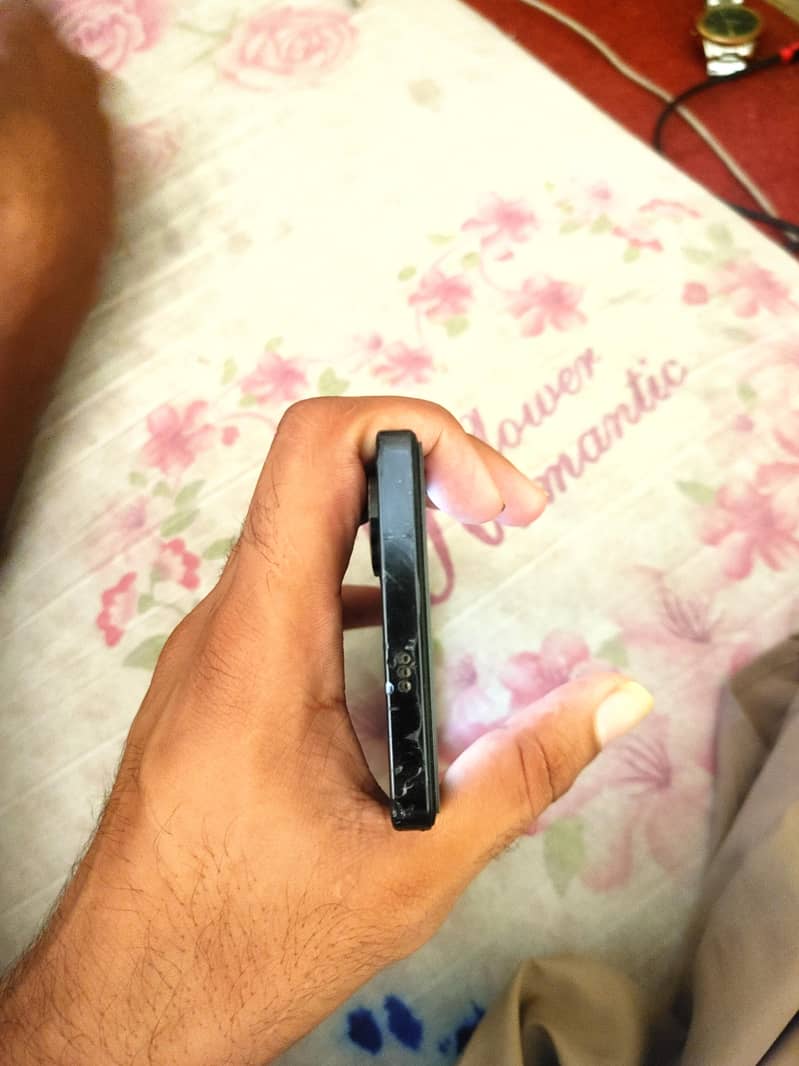 Tecno CAMON 20 Pro 5