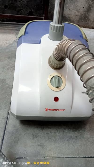 a very good condition working perfectly streamer press.