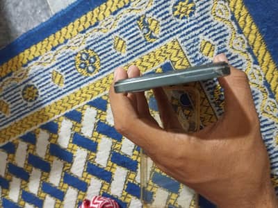 Vivo Y17s