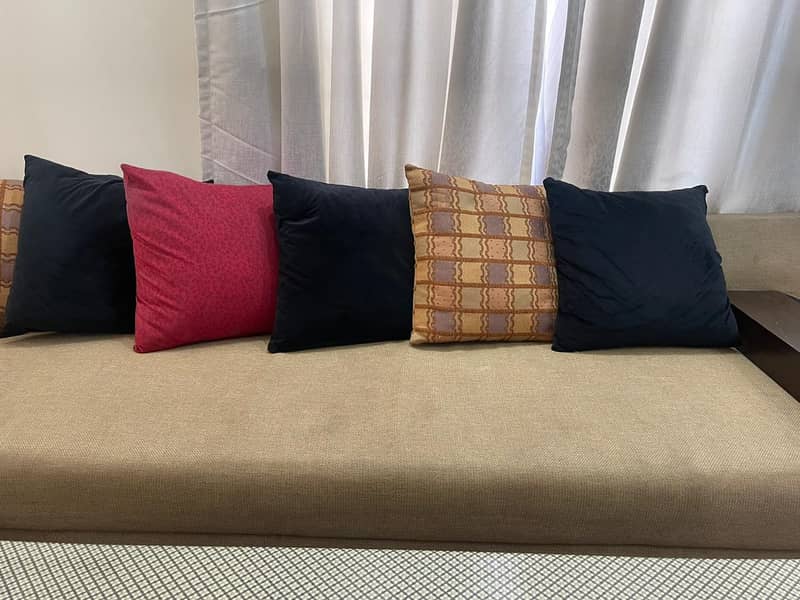 sofa + table 2